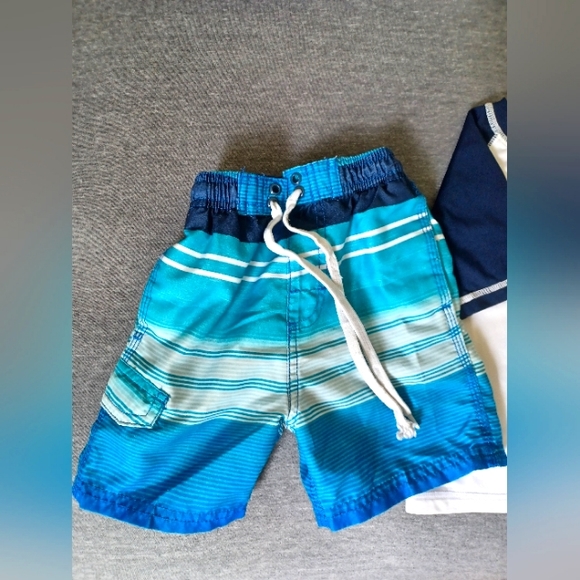 Boys swim shirt and swim trunks, 2T-3T - Picture 2 of 5